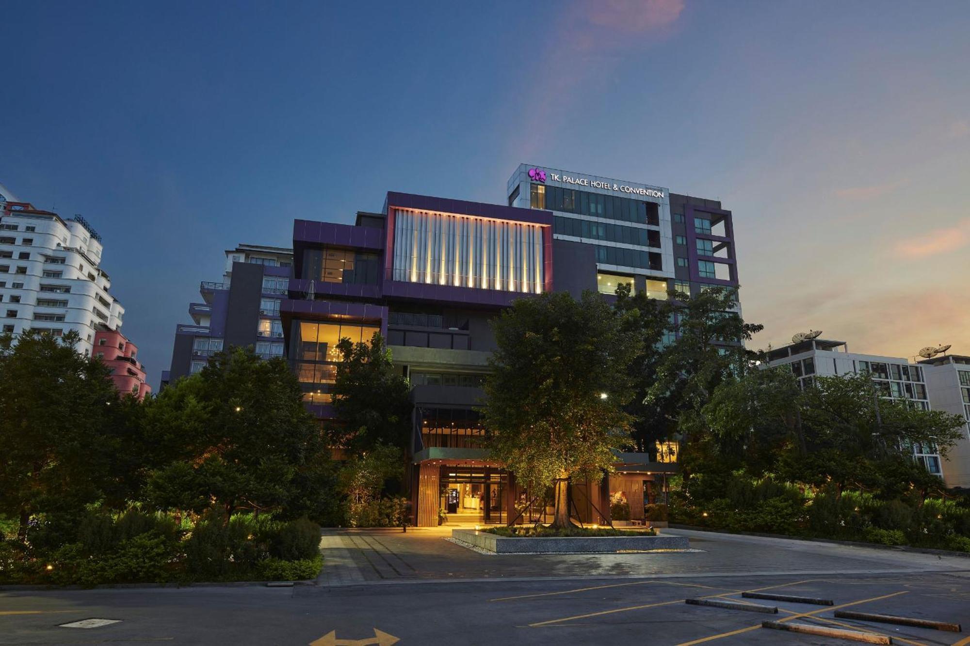 Tk Palace Hotel & Convention Bangkok Exterior photo